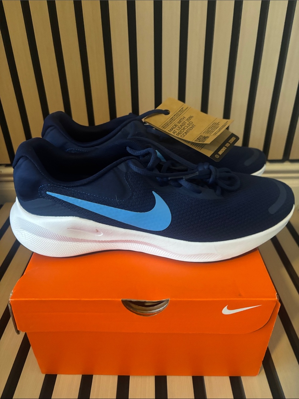 Nike Men’s Revolution 7 Navy Athletic Shoes with Light Blue Swoosh, Size 10.5M